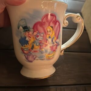Disneyland Alice in wonderland mug